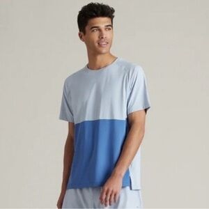 RHONE Two-Tone Light Blue and Royal Blue Crewneck Tee large